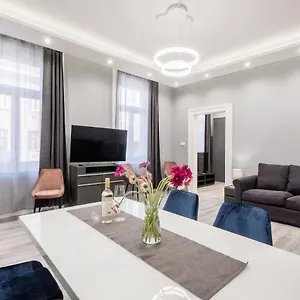  Hotel de apartamente Prime Star Deak Ter Modern Luxury Ungaria
